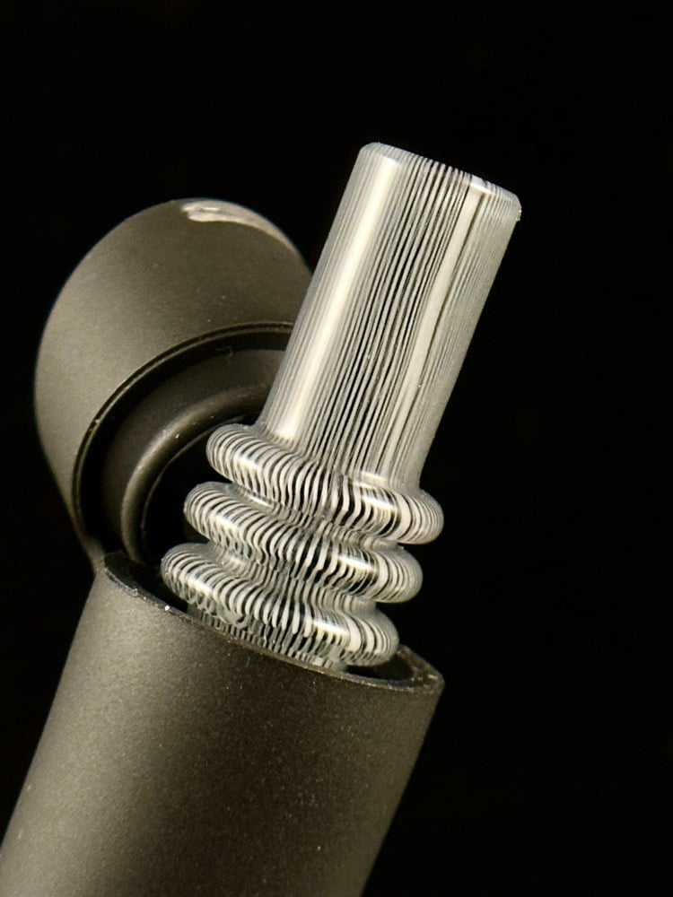 Image of Dok Glass Pivot Top - Black/White