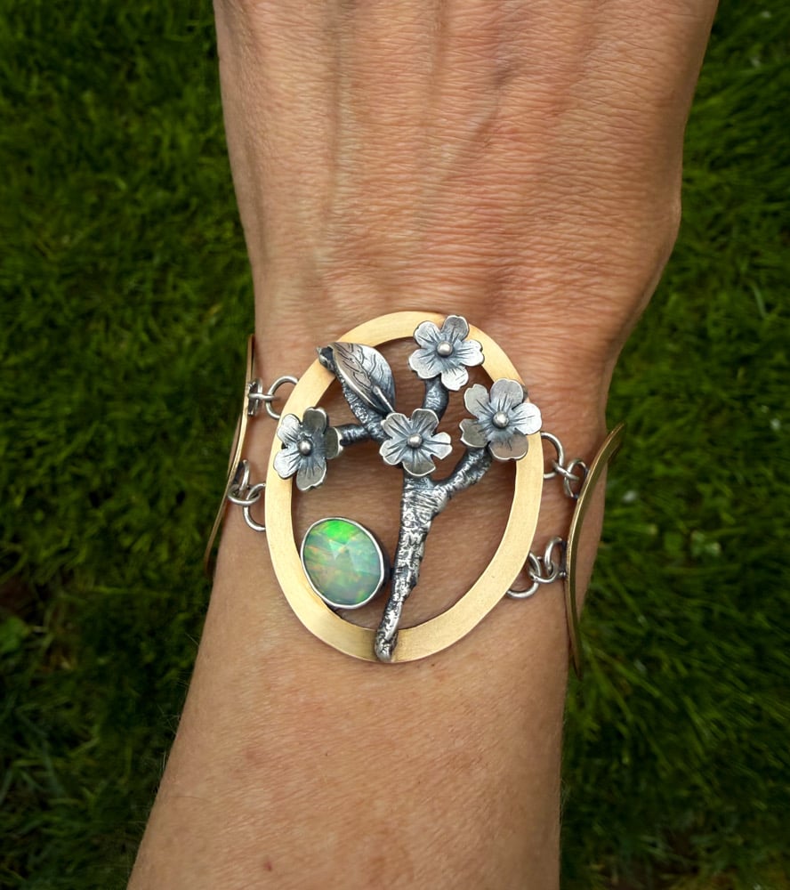 Image of Spring Bloom Sakura Bracelet 