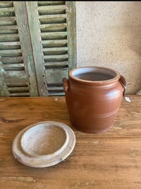 Image 3 of Pot en grès & son couvercle