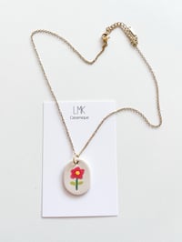Collier pendentif fleur rouge céramique