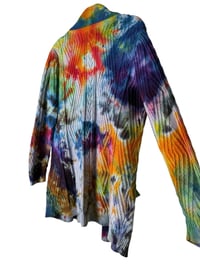 Image 3 of M Snow-Dyed 100% Cotton Chunky Knit Cardigan in Rainbow Dye
