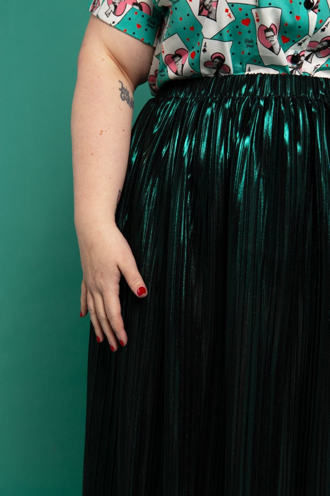 Image of Falda Barbara King