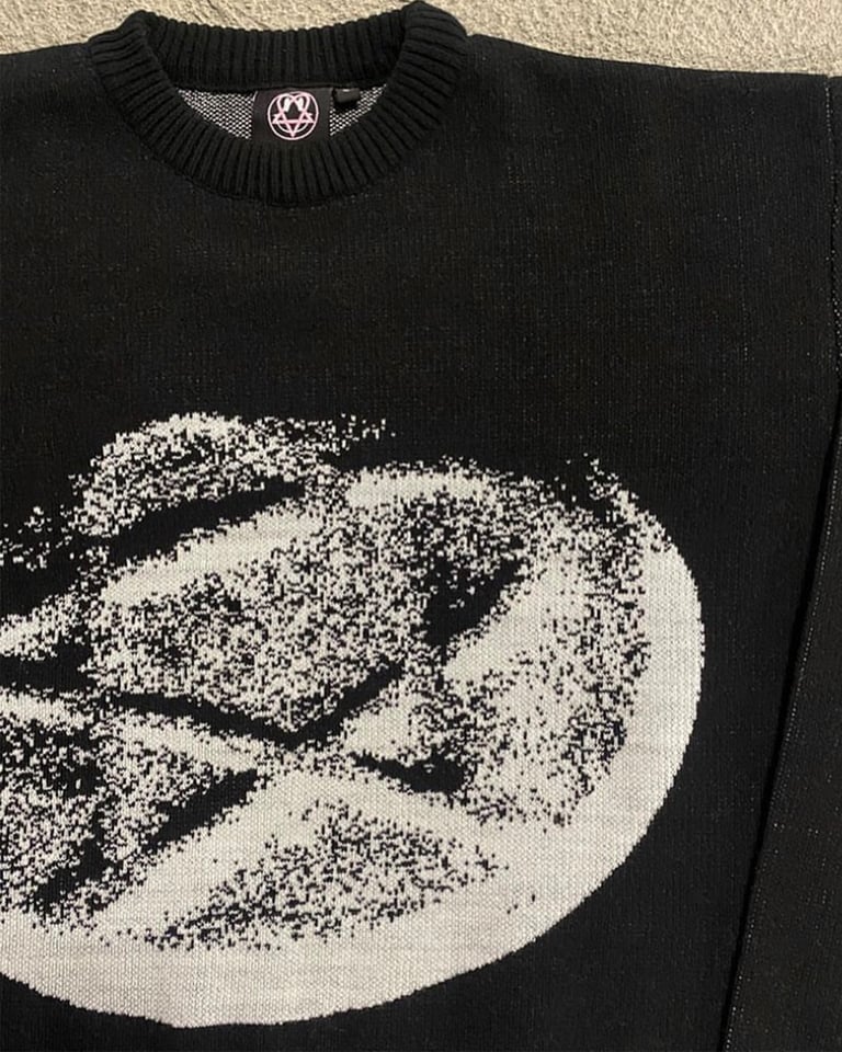 (U)mbra Cropped Knitted Sweater Image 2