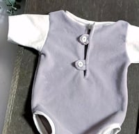 Image 2 of Newborn boys bodysuit Amir | gray | white