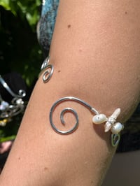 Image 3 of luna