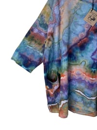 Image 4 of 2XL Cotton Woven Forager Top in Rustic Rainbow Geode Ice Dye