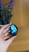 Labradorite palmstone B