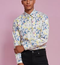 Image 3 of Camisa acuarela rosas y amarillos