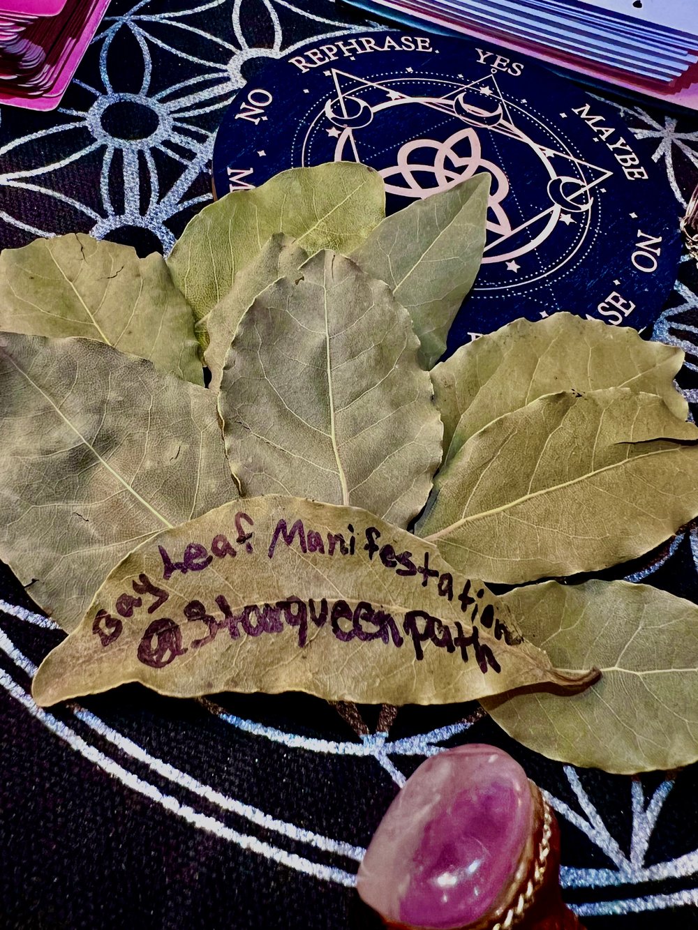 Image of Bay Leaf Manifestation
