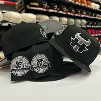 Image 2 of New Era 59Fifty Black Graphite Metallic Silver 