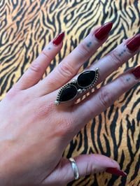 Image 2 of Ring oder Kette aus Sterlingsilber mit 2 schwarzen Onyx 