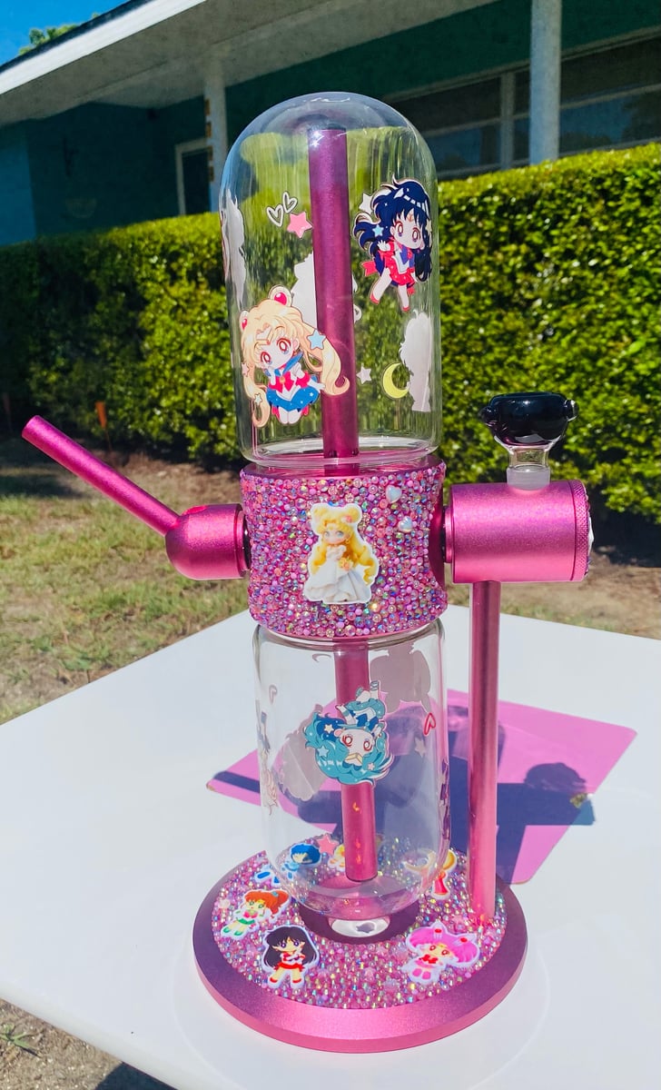 Sailor Moon Gravity Bong | Dash of Tabby