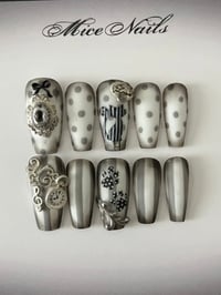 Mothapparel collab set