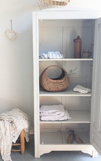 Image 2 of L'armoire parisienne n-°98