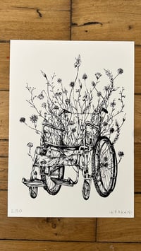 Image 4 of Fauteuil roulant fleurs 24,2 x 34 cm