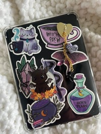 Image 3 of Kindle Charm - Bookish