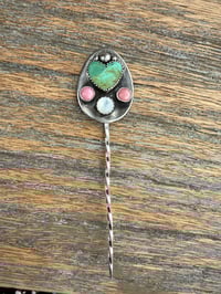 Image 2 of Turquoise Heart Hat Pick