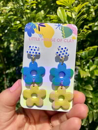 Image 3 of DAISY CHAINS - Blue/Lime