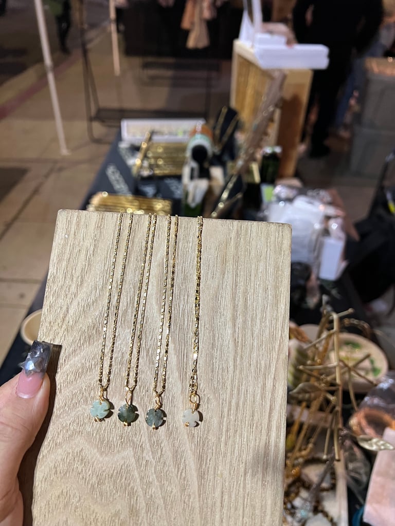dainty pieces Image 3