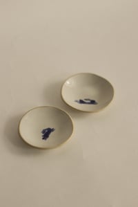 Image 2 of tiny plate