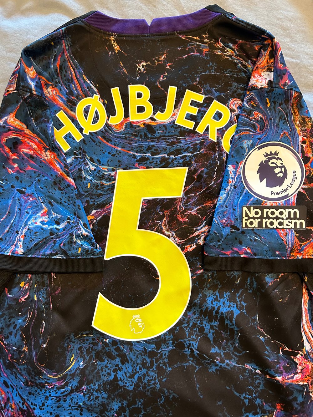 Image of Tottenham Hotspur “HOJBJERG 5” 2021/22 Away Shirt + patch (L)
