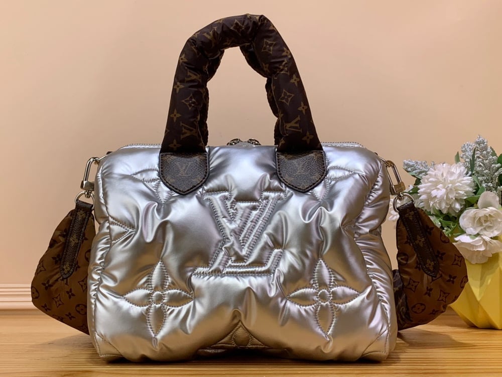 Louis Vuitton Puffy Purse - 5 For Sale on 1stDibs