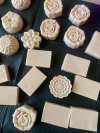Image 2 of Phoenix rose bar 