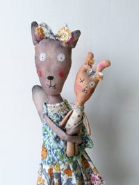 Image 1 of An unusual friendship 