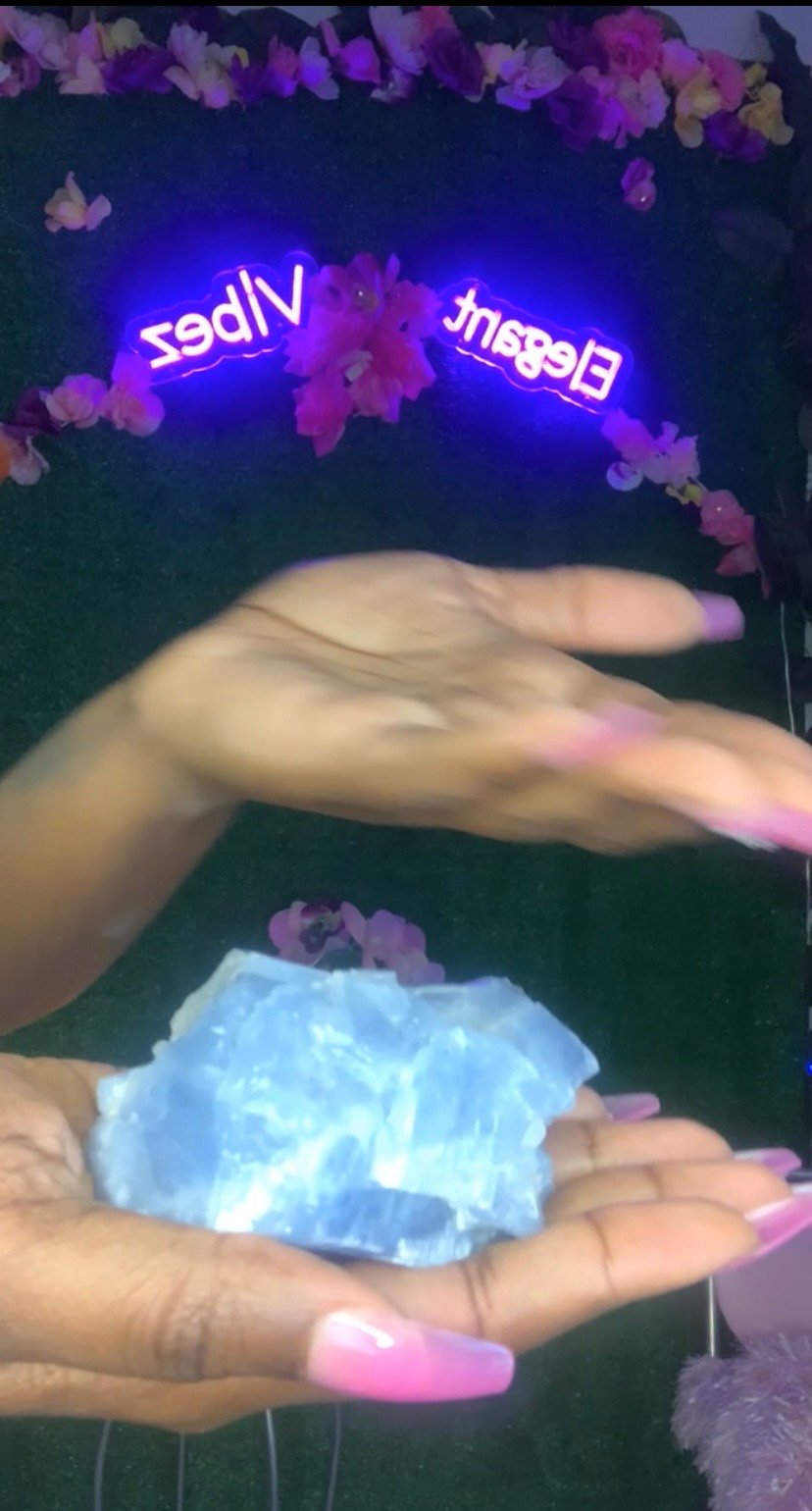 Image of (New)  Celestine(Celestite)Crystal-Healing stone (The Heavenly stone)