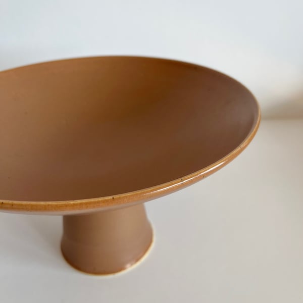 Image of Pedestal Bowl in Toffee colour 
