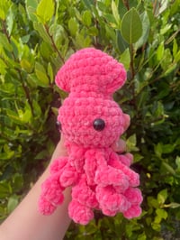 Image 2 of small squid plushie