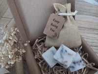 Image 2 of Mini Bag with Wax Melts