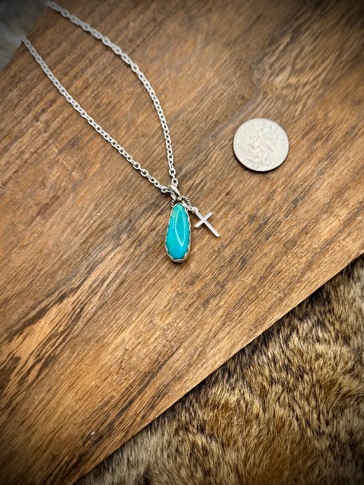 Image of Dainty Kingman & Cross Necklace 💚