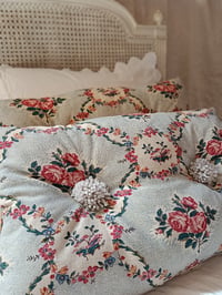 Image 4 of Coussin "Mémoire fleurie"