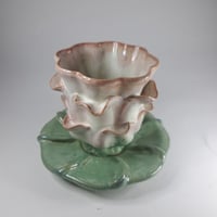 Image 4 of Water lily cup (soft pink)