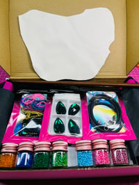 Image 6 of Luxe Butterfly Beading Kit