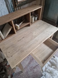 Image 4 of Le bureau à casiers