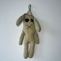 Image 1 of Hug Your Critters Keychain 3