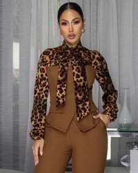 Image 4 of SOLARIS MOCHA LEOPARD PRINT JACKET & PANTS SET