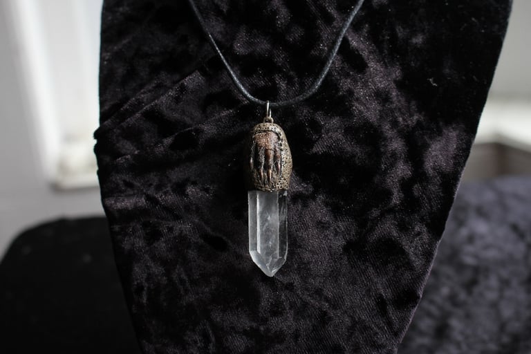 dead good ginuea pig paw and quartz pendant Image 4