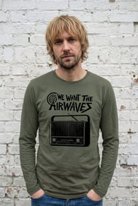 Image 1 of Camiseta M/L We Want The Airwaves