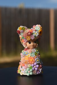 Image 13 of MidSonny- Floral Mayqueen Resin Figure Glow in the Dark