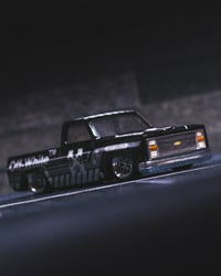 Image 4 of OFF-WHITE CHEVY SILVERADO CUSTOM 