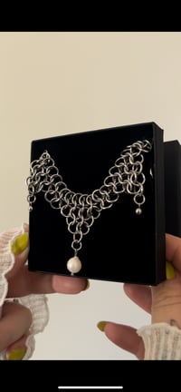 Image 4 of Chappell Pearl Choker 