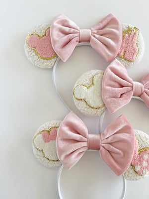 Image of Patch Ears - White Matte with Pink Velvet Bow