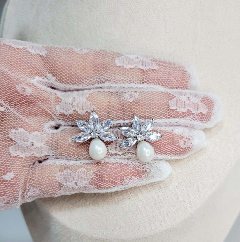 Image of Princess Stud Earrings 