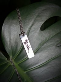 Image 5 of Minimalist Wildflowers