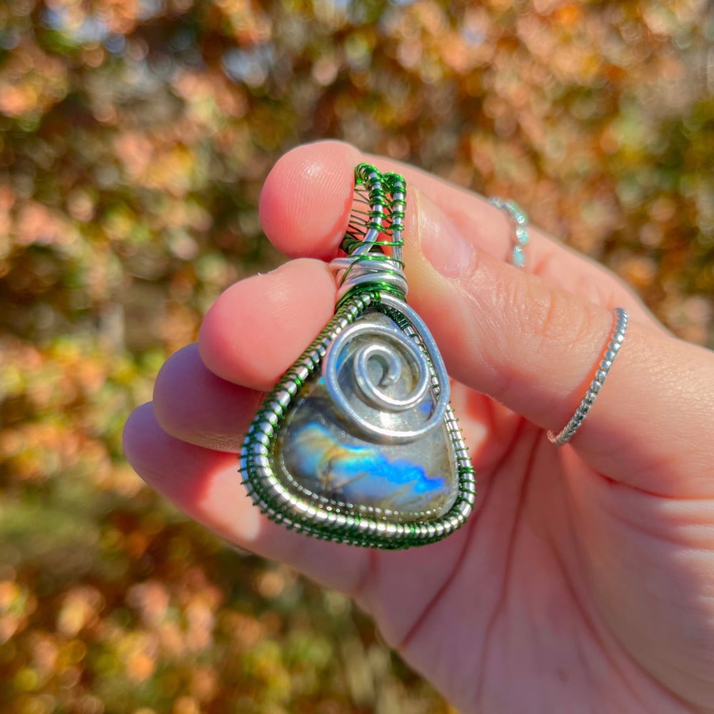 Image of labradorite pendant