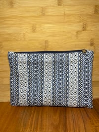 Image 2 of Pochette jeans maille bleue 