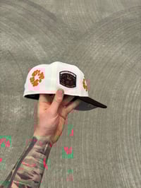 Image 2 of BROWN VISOR OFF WHITE NEW YORK METS CUSTOM FITTED CAPS 